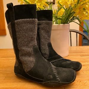 The Northface suede boots, size 7.